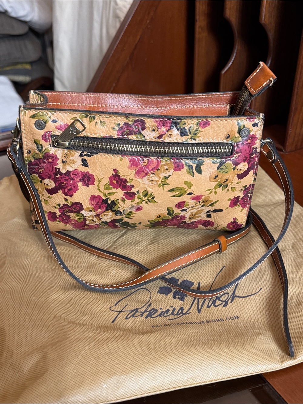 Patricia Nash 9”x7” Floral Crossbody Bag in Tan with Pink Floral Print